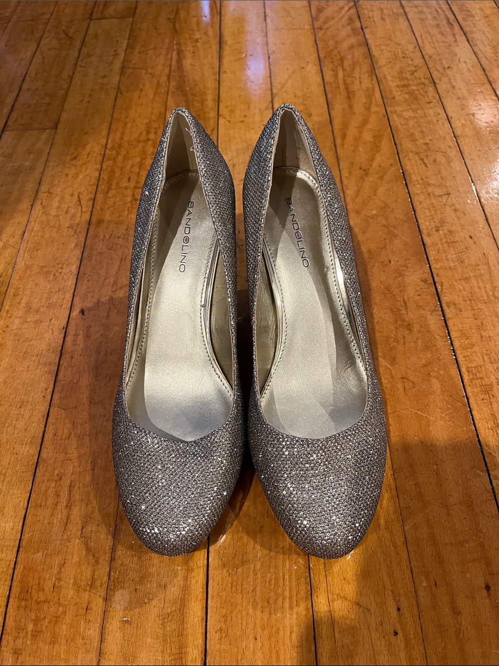 Bandolino Glittery Silver Round-Toe Heels